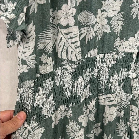Baltic Born Smocked Waist V Neck Short Sleeve Green White Floral Maxi Dress  2XL